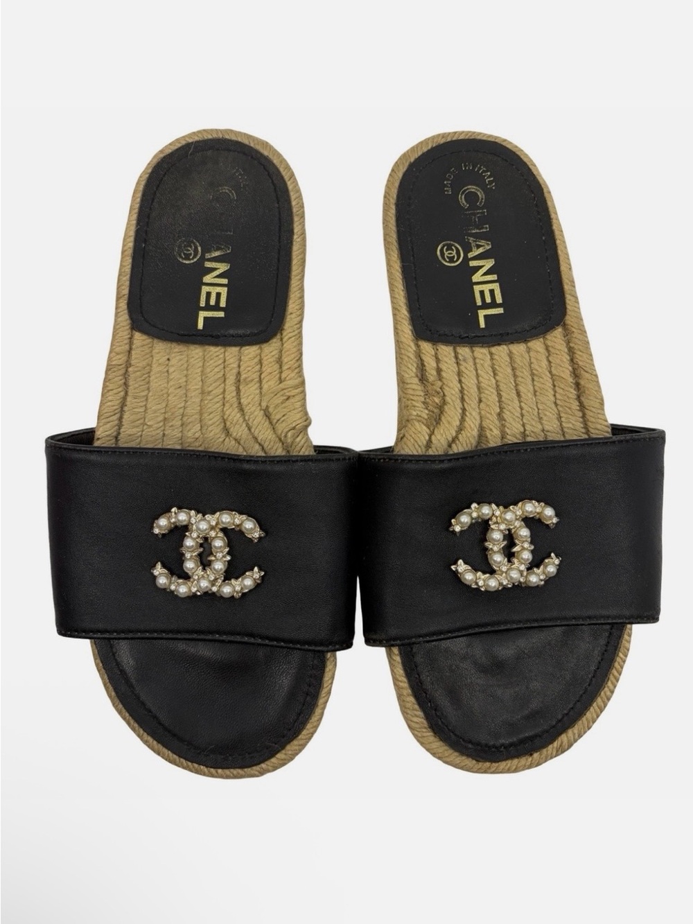 Chanel Leather Sandals with pearls CC emblem size 37C